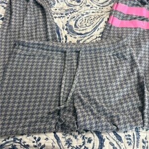 Sundry Gray Houndstooth Joggers